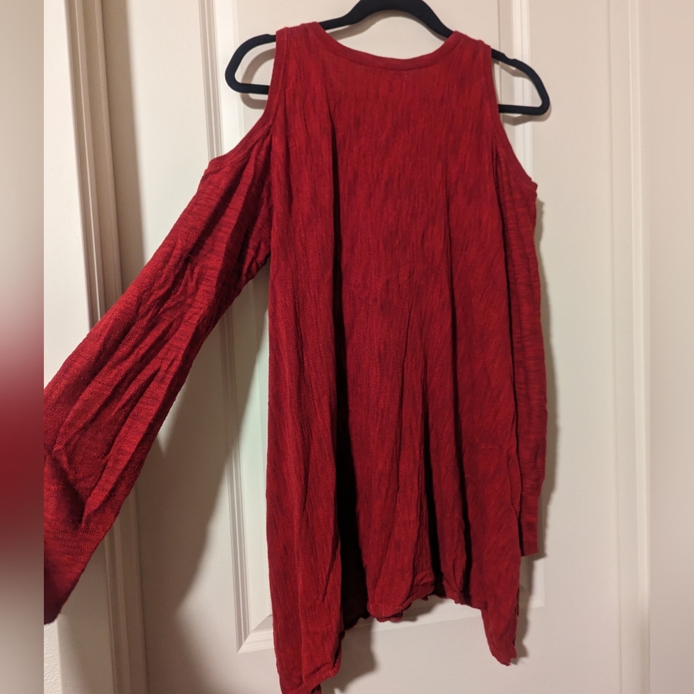 Knox Rose red cold-shoulder knit